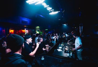 110125_dusky_vinyl_JasonMyers_photos_230350