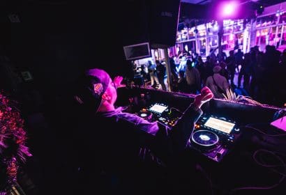 111525_falcons_vinyl_jasonmyers_photos_093743