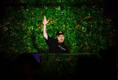 112125_mele_vinyl_HOSSPHOTOGRAPHY_photos11of16