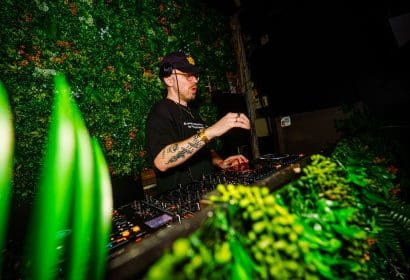 112125_mele_vinyl_HOSSPHOTOGRAPHY_photos16of16