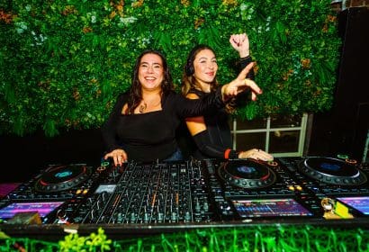 112125_mele_vinyl_HOSSPHOTOGRAPHY_photos1of16