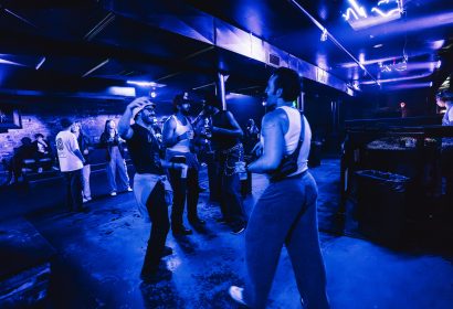 112225_venueandcrowd_vinyl_jasonmyers_photos_095412