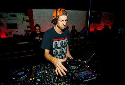 112825_GiorgiaAngiuli_vinyl_HOSSPHOTOGRAPHY_photos2of25