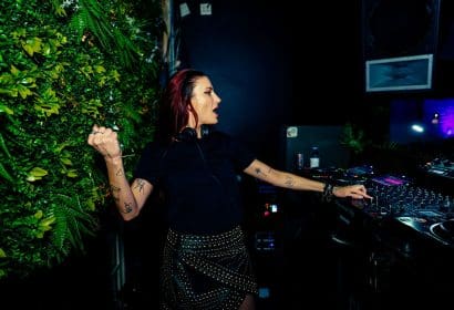 112825_LeeAnnRoberts_vinyl_HOSSPHOTOGRAPHY_photos13of20