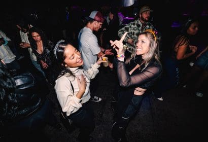 123125_venue_and_crowd_vinyl_jasonmyers_photos_122413