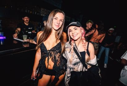 052926_venue_and_crowd_vinyl_jasonmyers_photos_215926